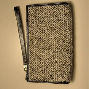 Monsac herringbone clutch
